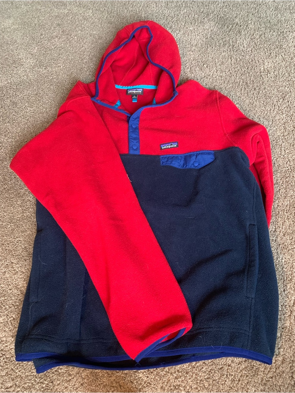 Patagonia Men's Red and Navy Zip-Up Fleece Pullover